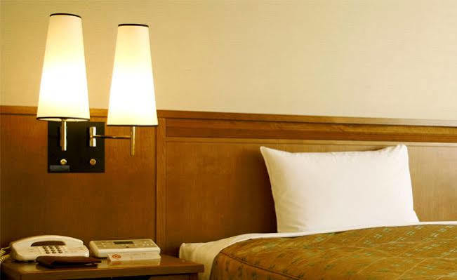 Hotel Super 8 By Wyndham Missoula/Brooks Street Exterior foto